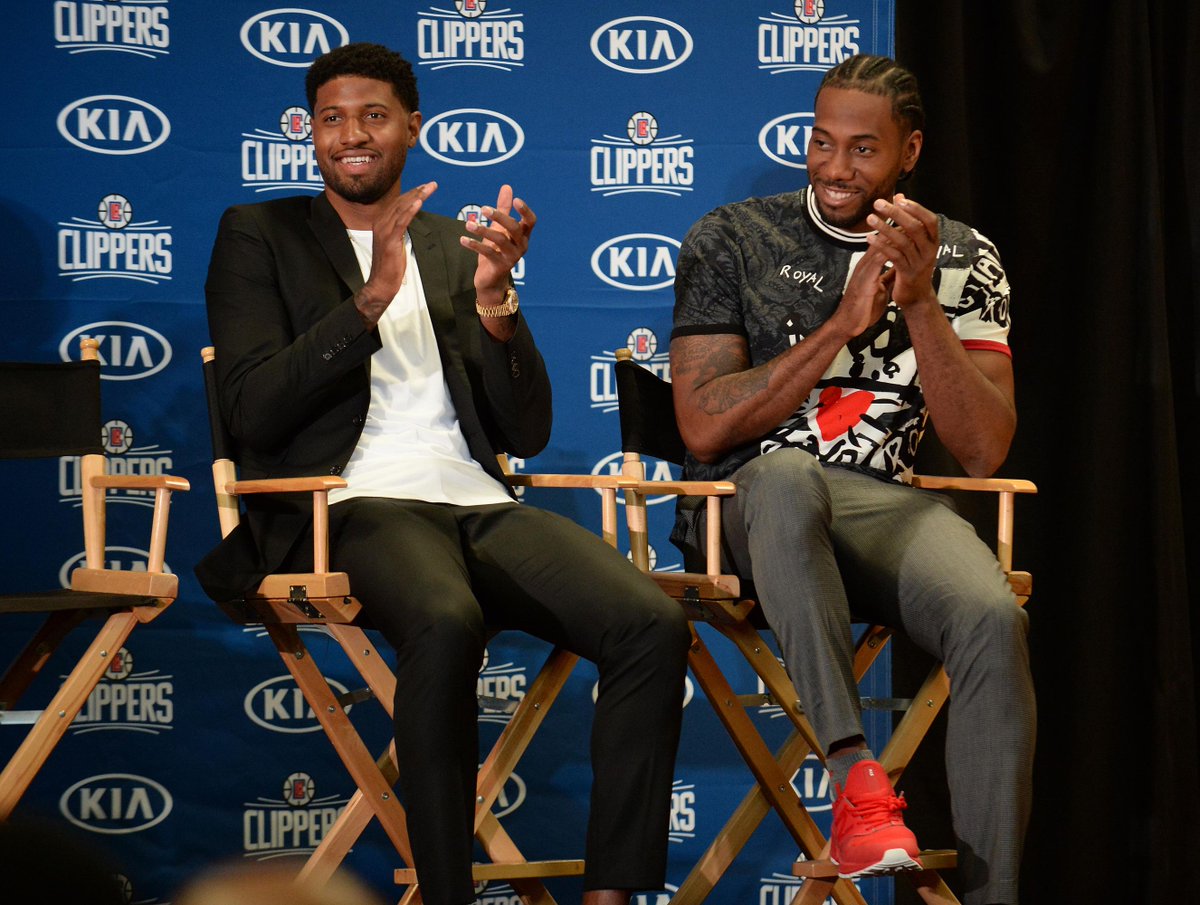 记者：阿根廷全队周四启程前往安哥拉，梅西届时将首发出战（记者：阿根廷队周四启程赴安哥拉，梅西预计首发亮相）