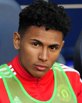 每体：曼城加速球员清洗进程，麦卡蒂与格10等4人为离队候选（每体：曼城加速阵容清理，麦卡蒂与格10等4人列入离队候选名单）